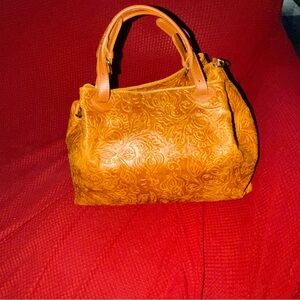 ISADORA ITALY Cuoio Tooled Genuine Leather Large Tote Bag New with Tags